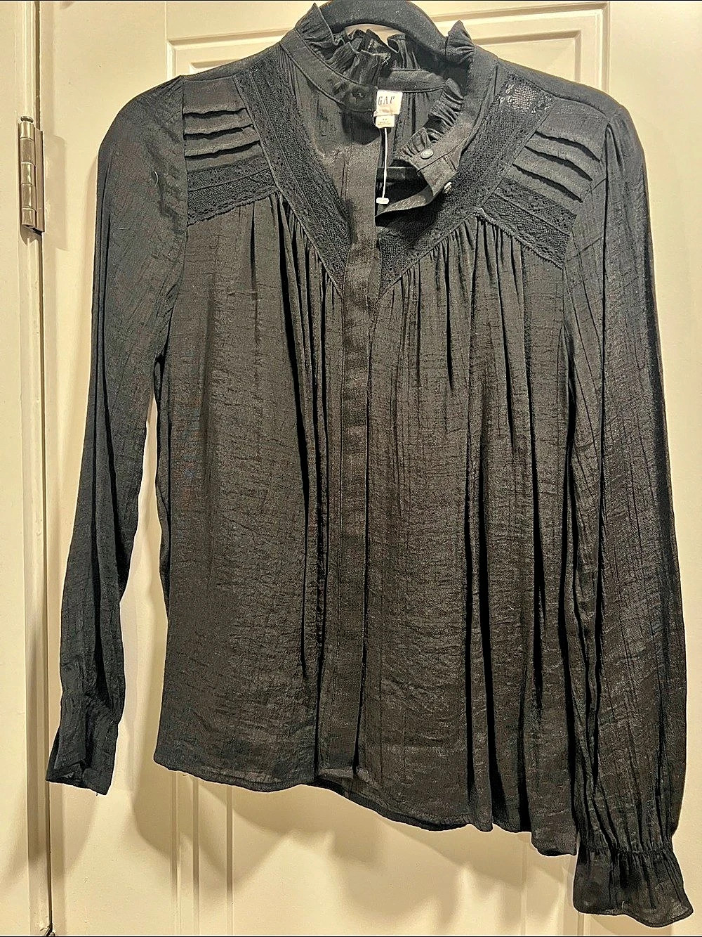 Gap Black Pleated Blouse Size XS Like New